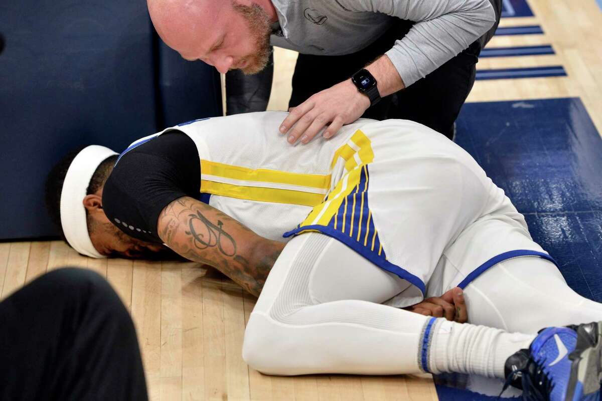 Warriors' Gary Payton II suffers fractured elbow on hard foul, Grizzlies'  Brooks ejected