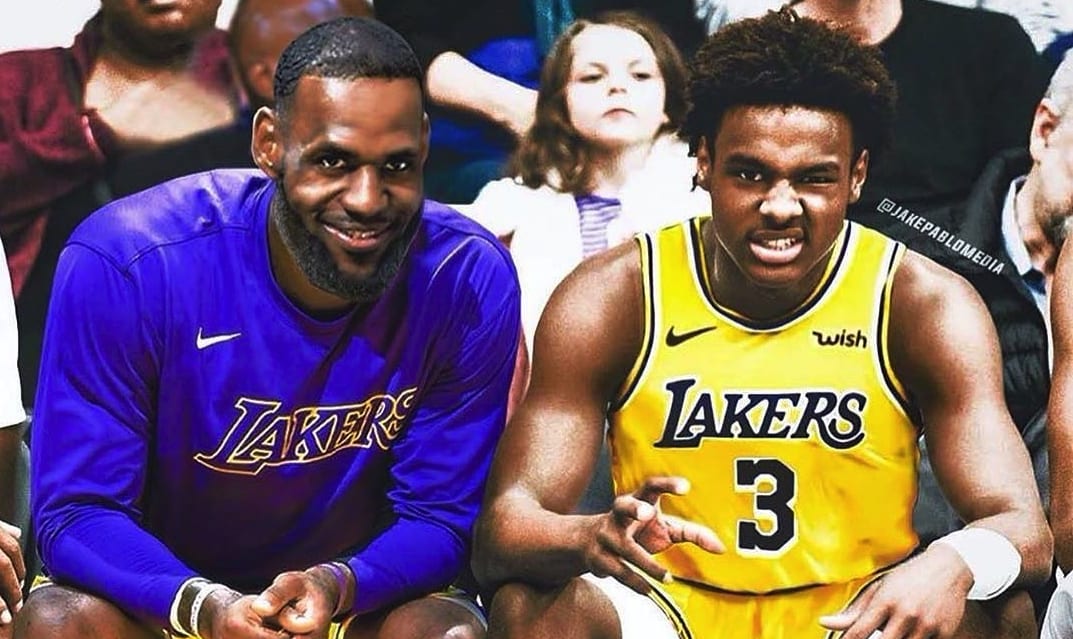 NBA: Quyết tâm thực hiện giấc mơ chơi bóng cùng con trai, LeBron James gia hạn hợp đồng với Lakers
