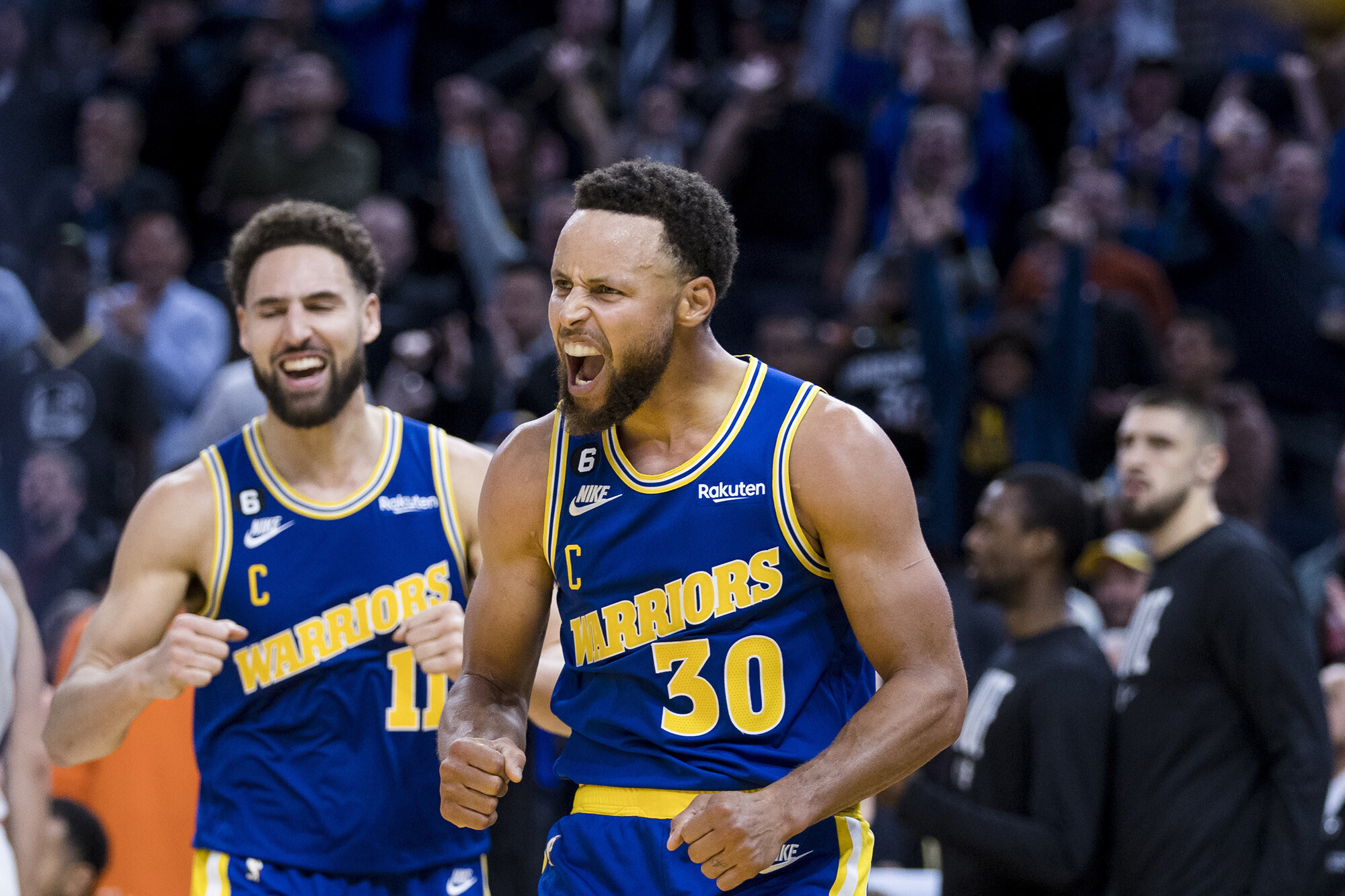 Steph Curry drops 47 points against the Sacramento Kings to snap the Golden  State Warriors' 5-game skid - KESQ