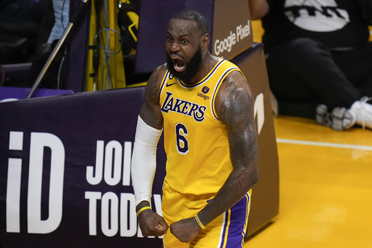 LeBron Leads Lakers to Game 4 OT Win Over Grizzlies | SportSpyder